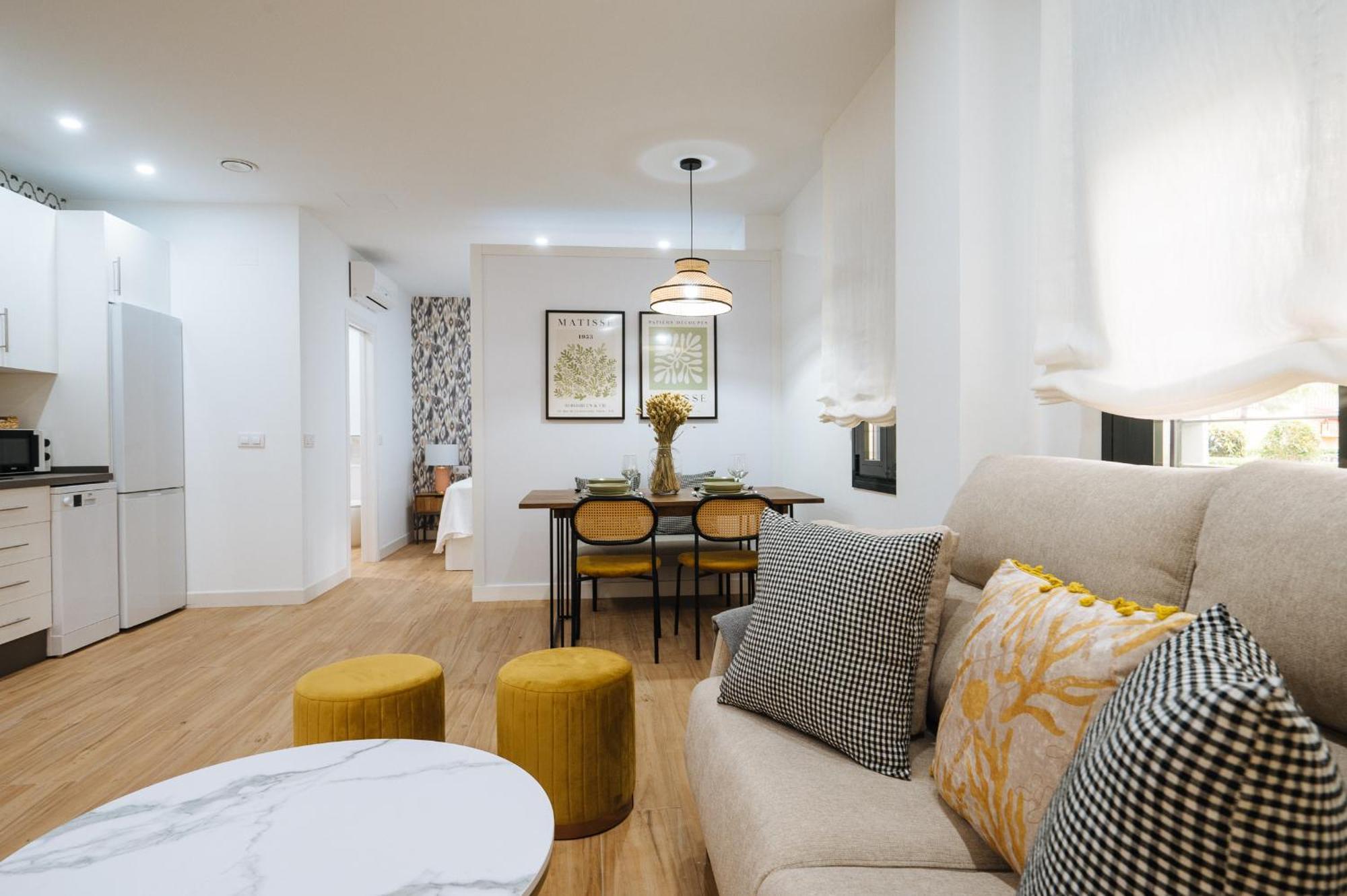 Wish Suite Miraflores De Sevilla Sevilha Exterior foto
